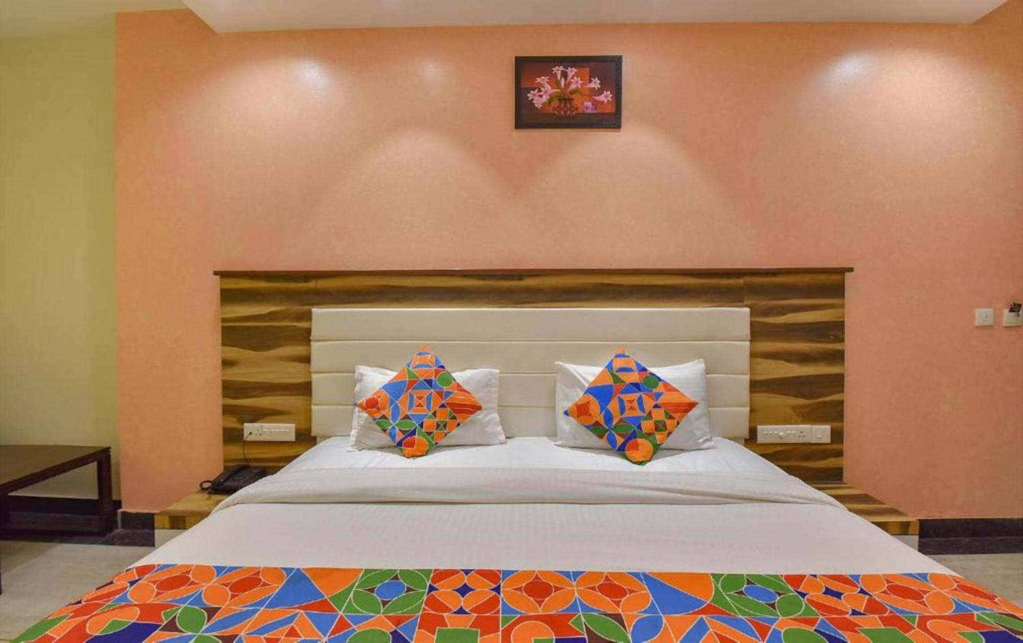 Wind Palace Hotel Jaipur Exterior photo