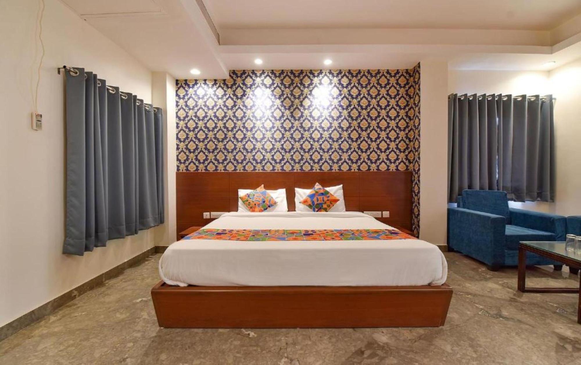 Wind Palace Hotel Jaipur Exterior photo